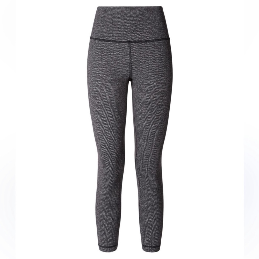 Lululemon wunder under leggings Giant Herringbone Black
Heathered size 2